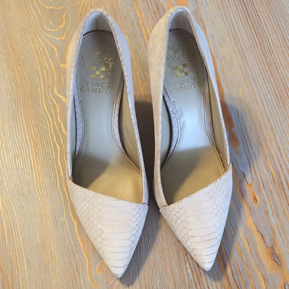 Vince Camuto Pumps Size 6